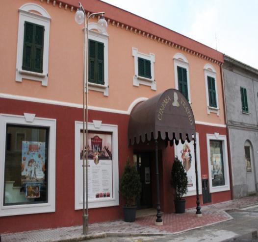 Libera apre le porte del Verdi in scena “Sui miei passi”