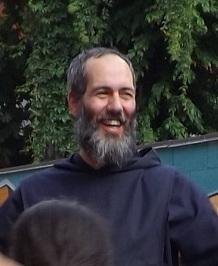 Ex artista, frate da 12 anni Antonio oggi sarà prete