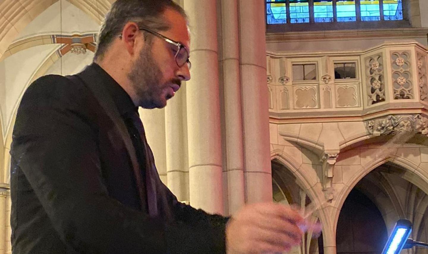 Il super organista delle chiese arriva dalla Riviera del corallo 