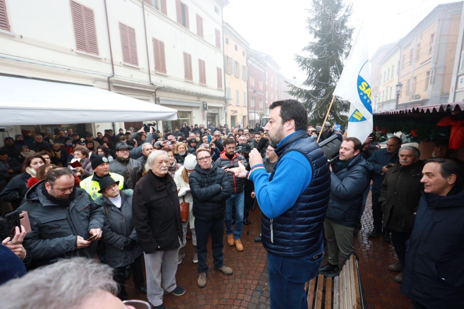 Salvini, maratona elettorale nel modenese: "In Emilia vinco io"