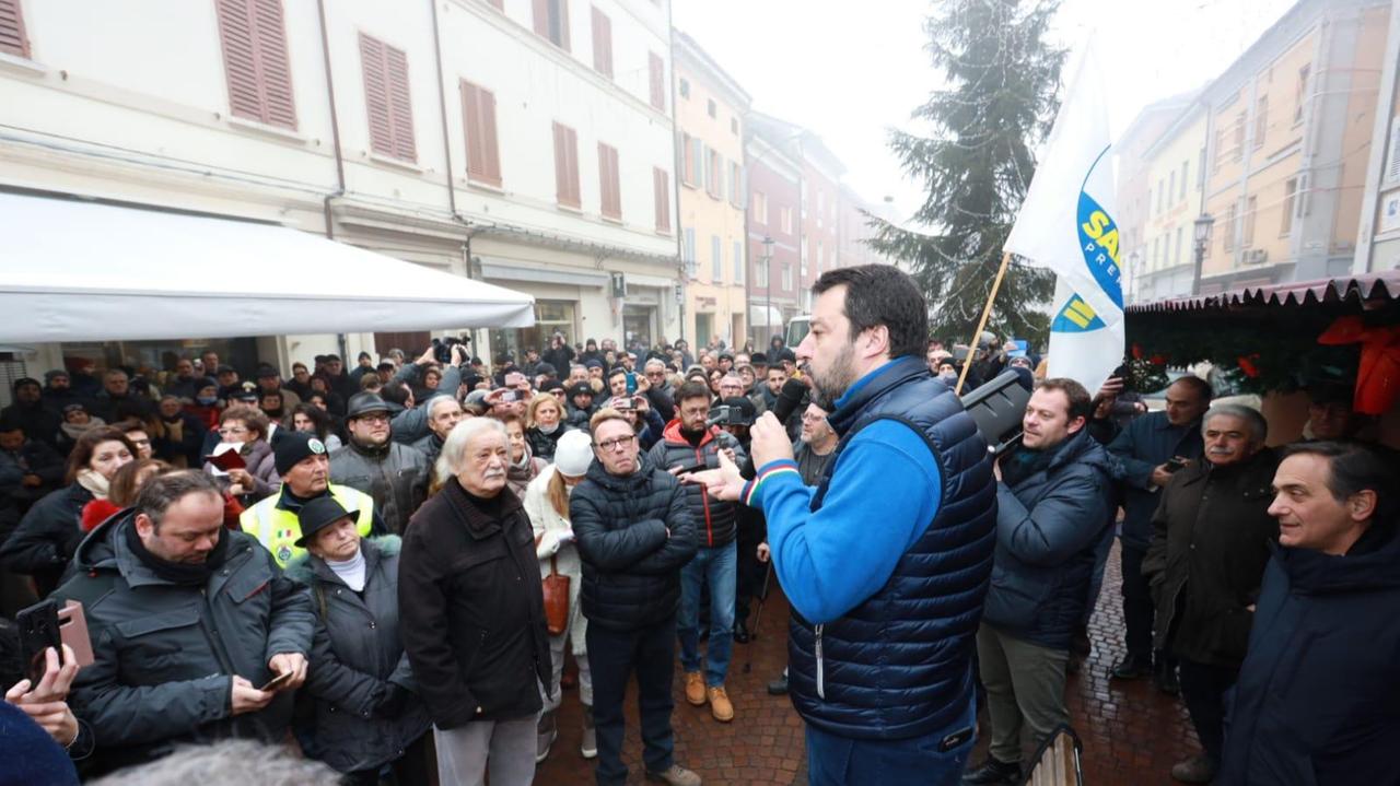 Salvini, maratona elettorale nel modenese: "In Emilia vinco io"