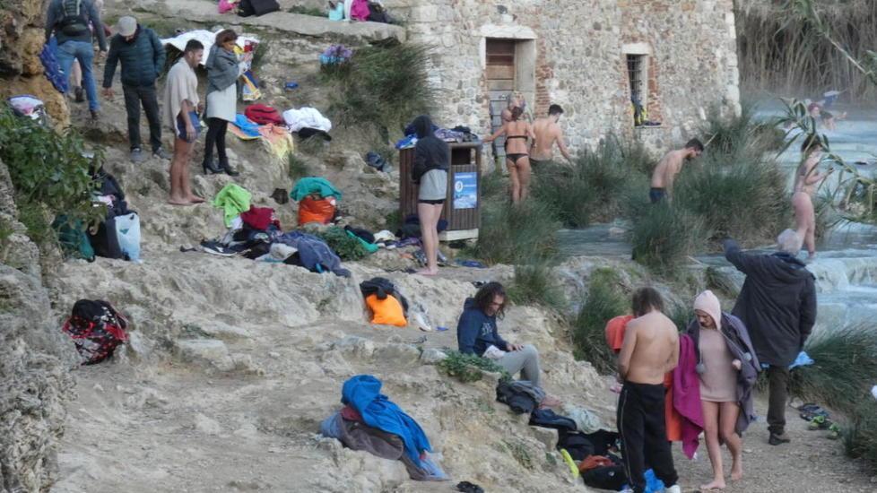 Assalto dei turisti al Gorello «Quando finiranno i lavori?» 