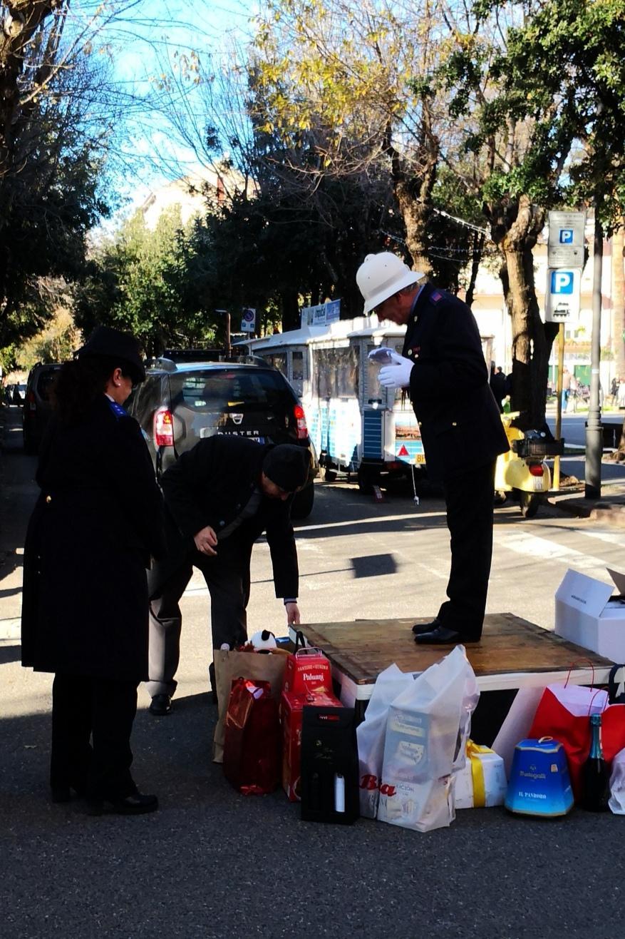 La Befana dei vigili in aiuto dei poveri