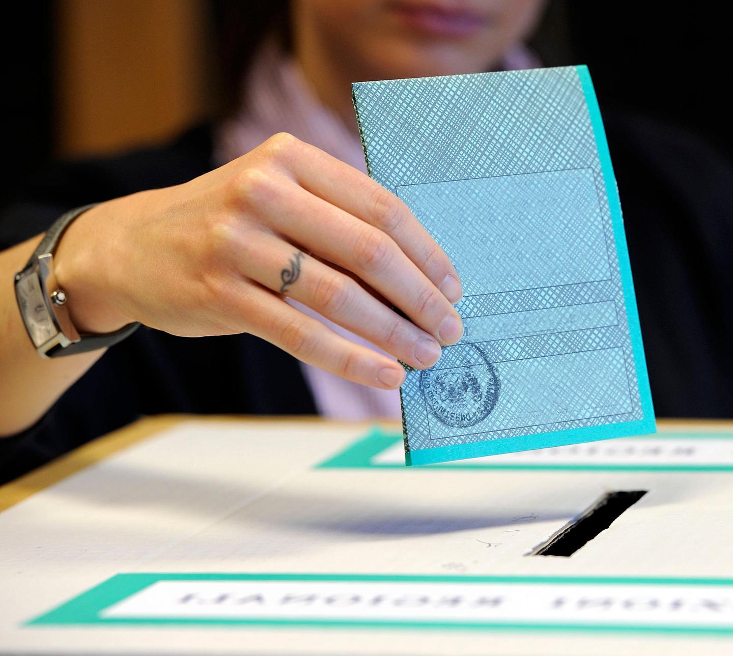 Otto comuni pronti al voto tra speranze e conferme 