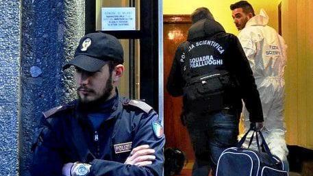 Le svaligiano la casa, colpo da centomila euro: «Derubata dei ricordi, non è rimasto più nulla»