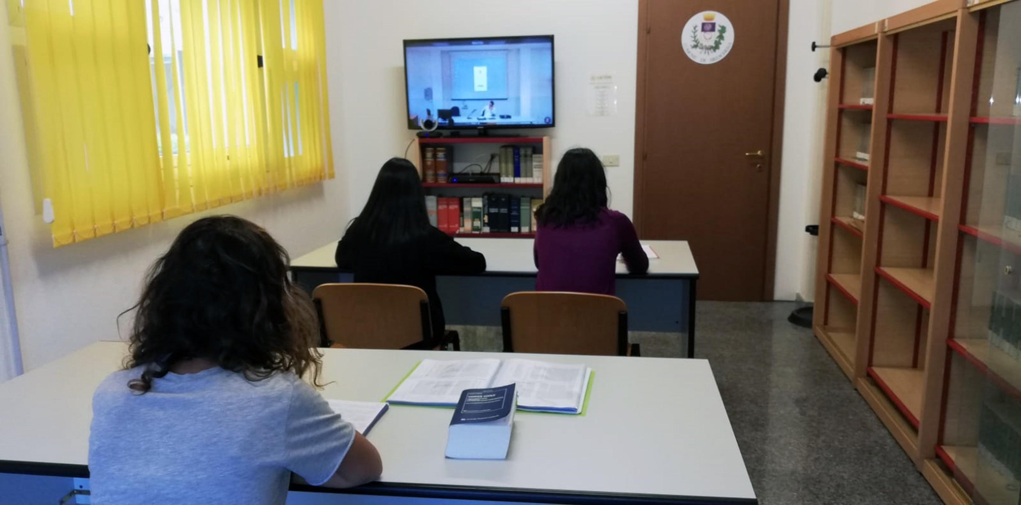 Uomini, siate all'altezza delle donne