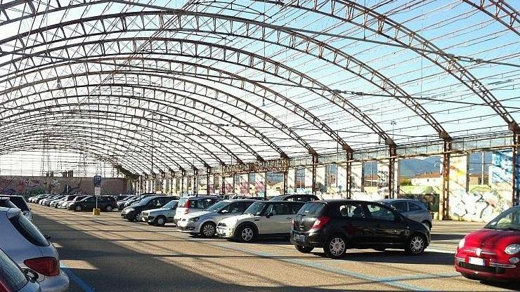 L'area in cui sorgerà il parcheggio multipiano in viale Rinaldo Piaggio a Pontedera