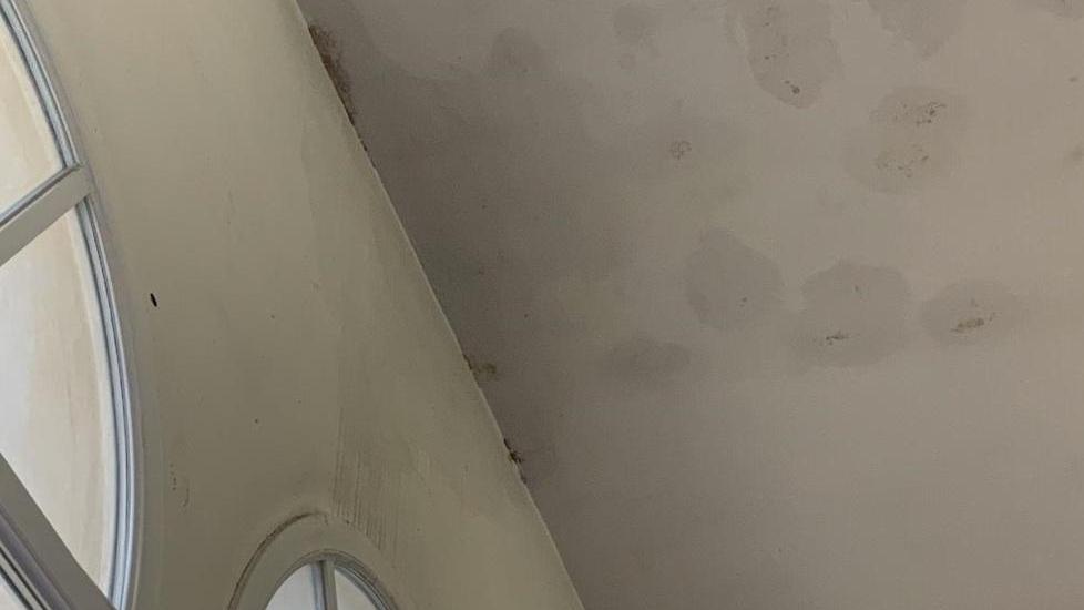 All’Alberghiero metà aule al gelo Gli studenti oggi scendono in piazza