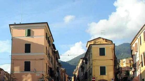 Cinquanta fondi chiusi: il commercio in ritirata