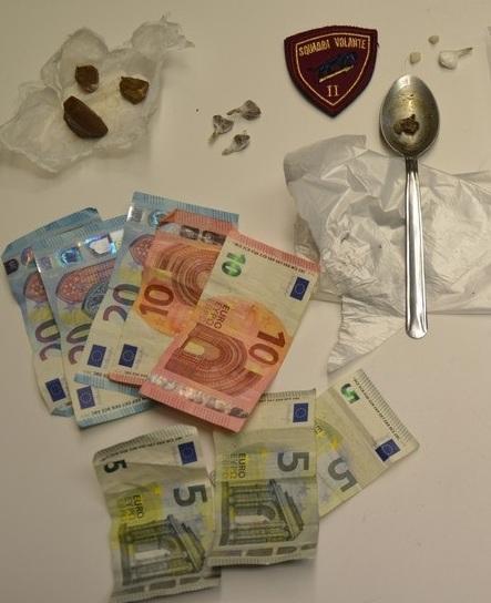 Eroina nelle tasche denunciato un 40enne 