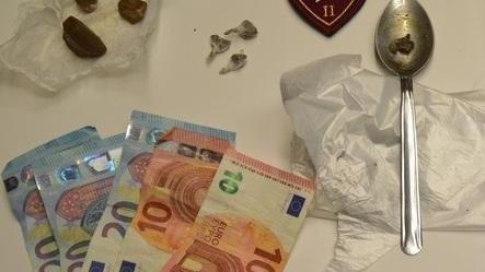 Eroina nelle tasche denunciato un 40enne