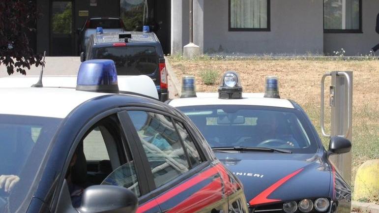 Rapinavano cinesi: preso uno dei banditi