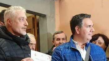 Via dei Presepi, premiati i vincitori del concorso Il sindaco: «Visitatori numerosi e in aumento»