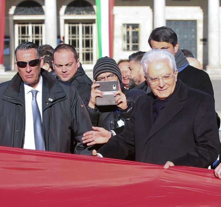 La nostra bandiera racchiude i sentimenti di unità e di coesione