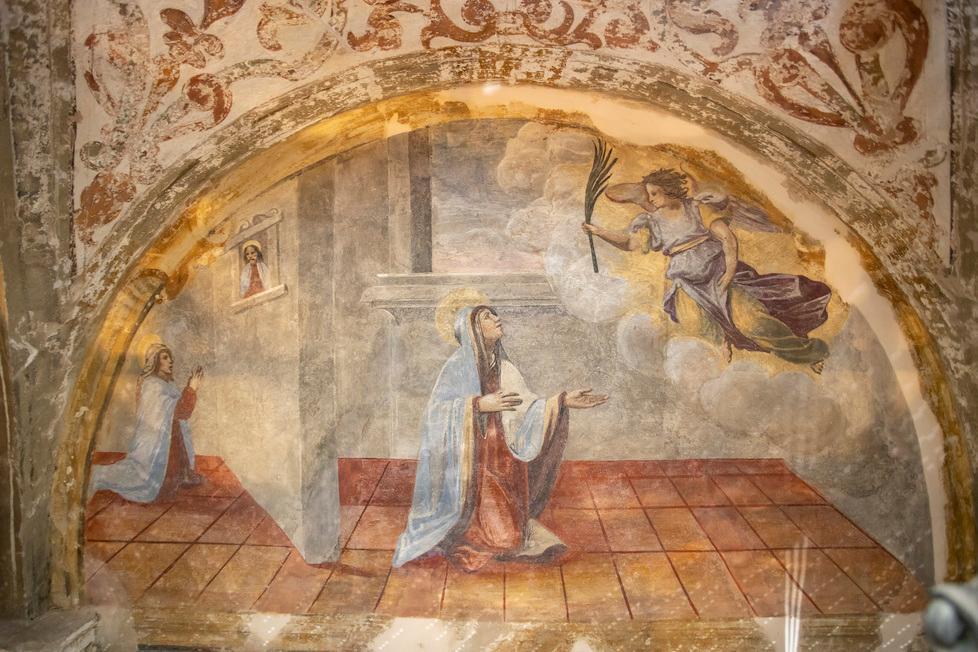 Modena, splendidi affreschi riemergono dal restauro dell'oratorio San Paolo