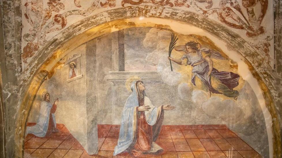 Modena, splendidi affreschi riemergono dal restauro dell'oratorio San Paolo