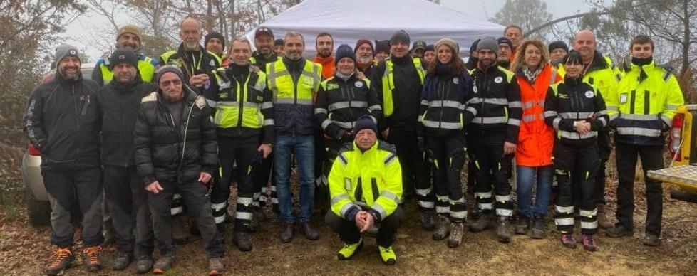 Caccia ai fungaioli dispersi I volontari dell’Appennino in una maxi esercitazione