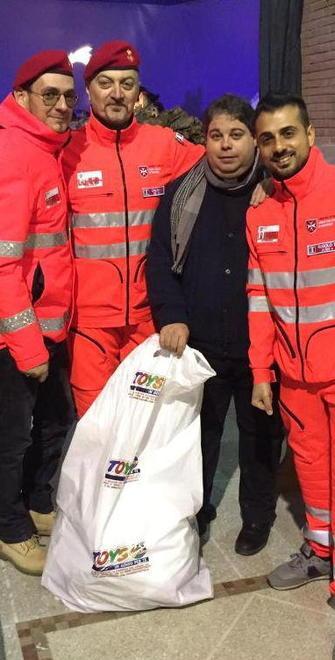 Il gruppo Cisom regala giocattoli ai bambini del Cottolengo