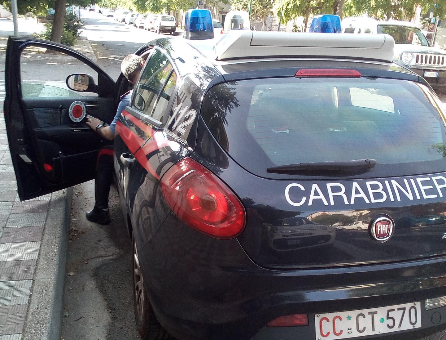 Ha un infarto mentre è alla guida ottantenne muore per strada