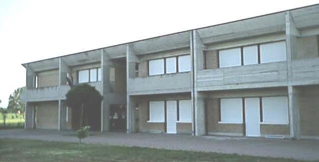 Scuola primaria al freddo scontro sui social con il sindaco 