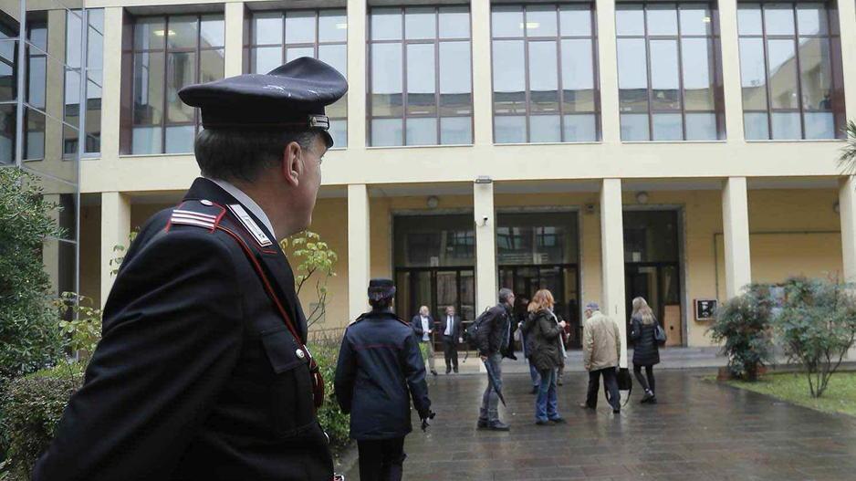 L’interno del Tribunale di Pisa dove l’amante della professionista suicida comparirà davanti al gip (foto d’archivio)