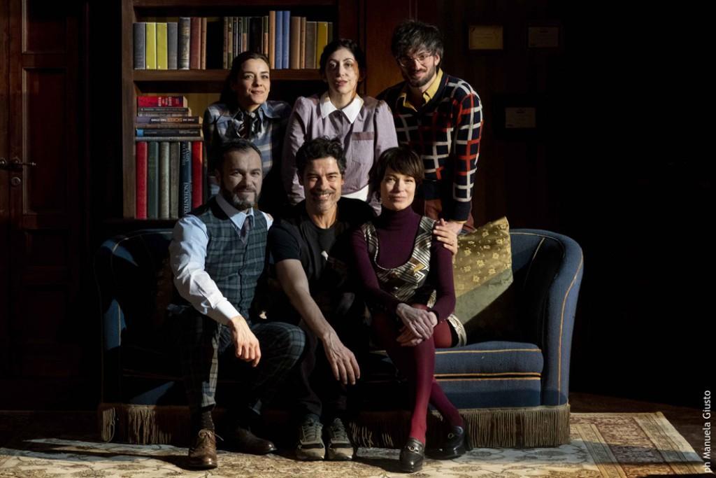 Modena, "Il silenzio è grande": applausi convinti allo Storchi 