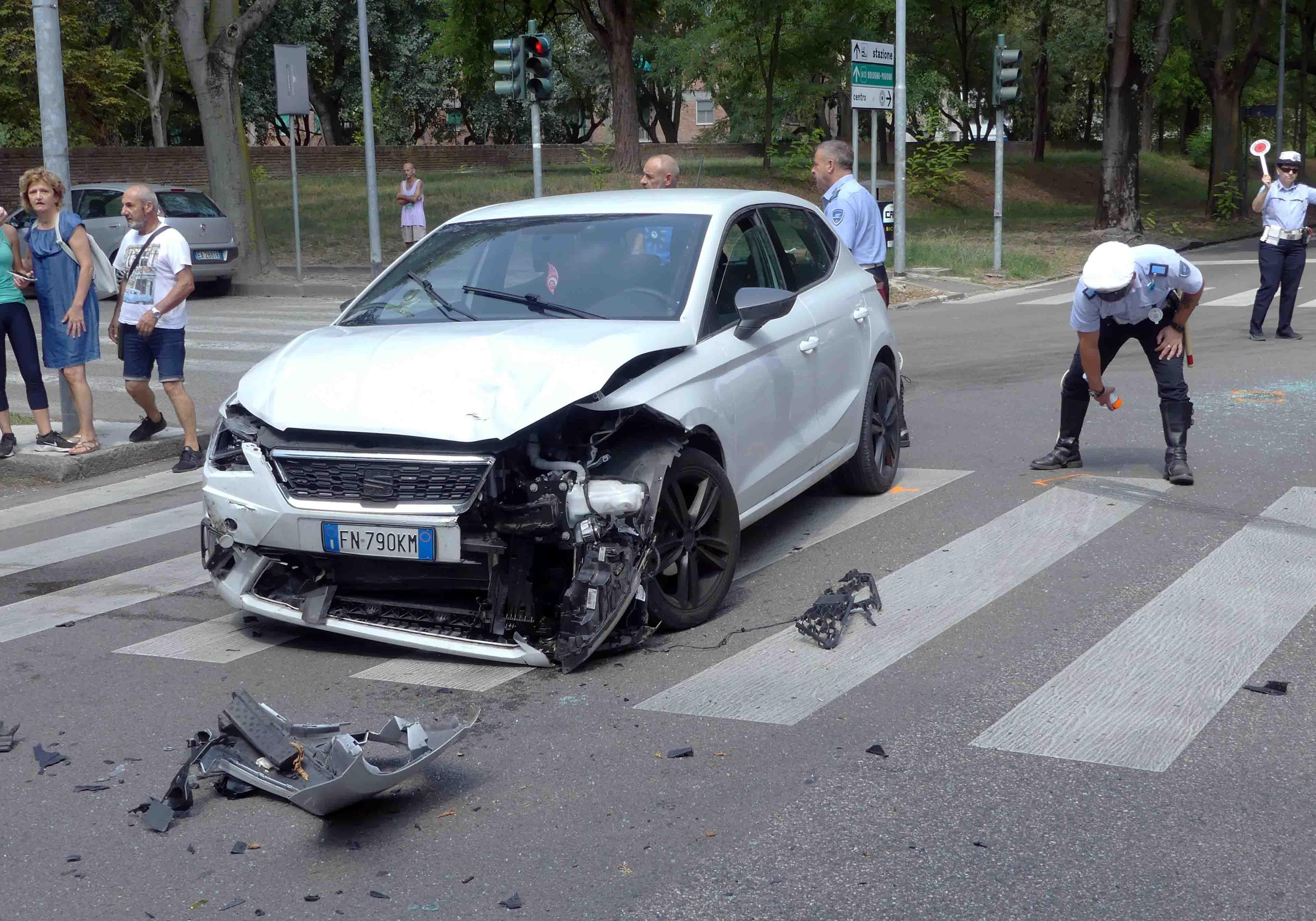 Calano le vittime sulle strade ma aumentano i pedoni investiti 