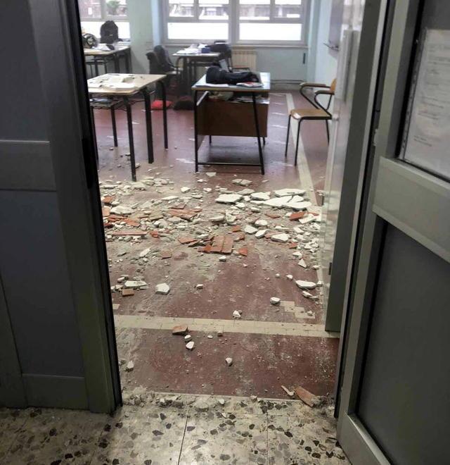 A Massa studenti di nuovo in piazza: attesi in 500 