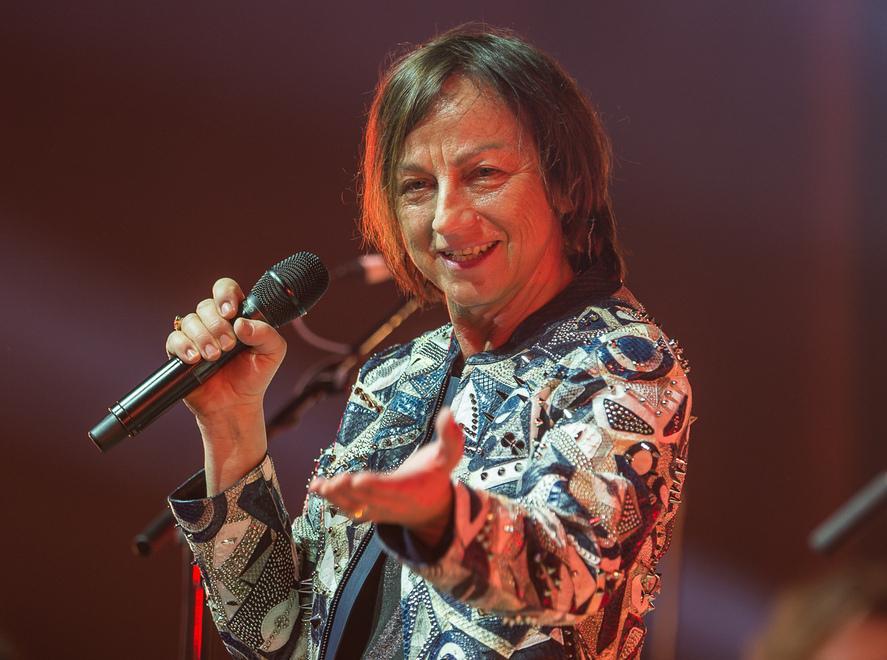 «Commisso, suoni la fisarmonica con me?»: Gianna fa “La differenza” in concerto allo stadio Franchi 