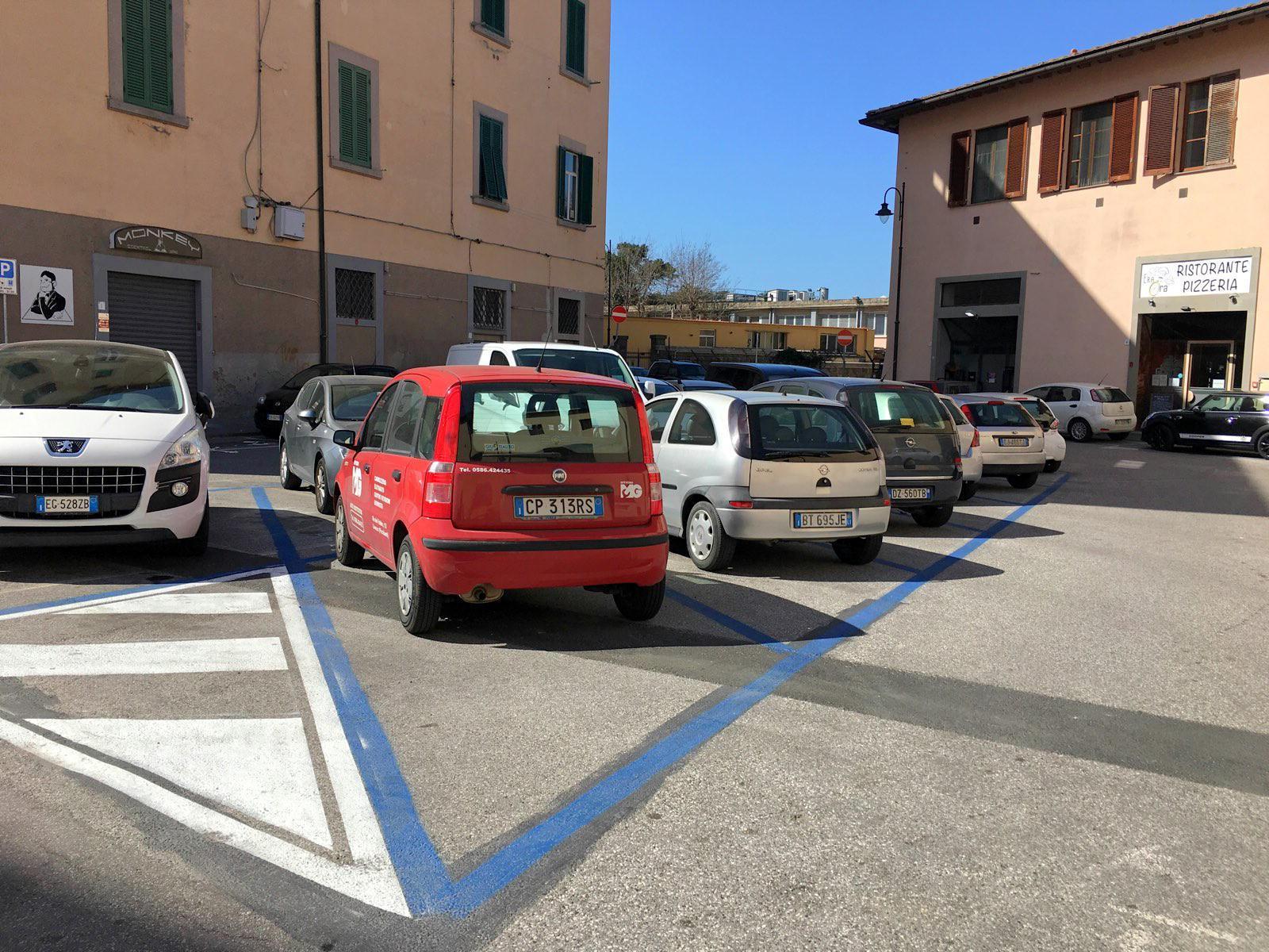 Cancellati 6.800 stalli blu: via le strisce dalle Ztl. Ecco le nuove tariffe 