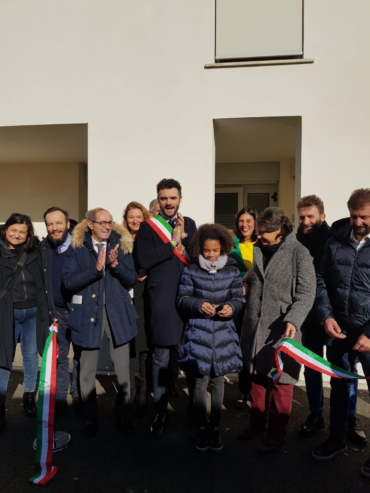 Il sindaco Biffoni e l'assessore regionale Saccardi all'inaugurazione