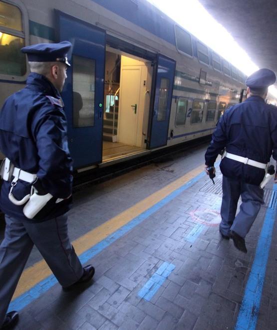 Rapinano uno studente due arrestati sul treno 