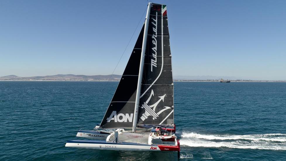 Soldini alla Cape Town-Rio