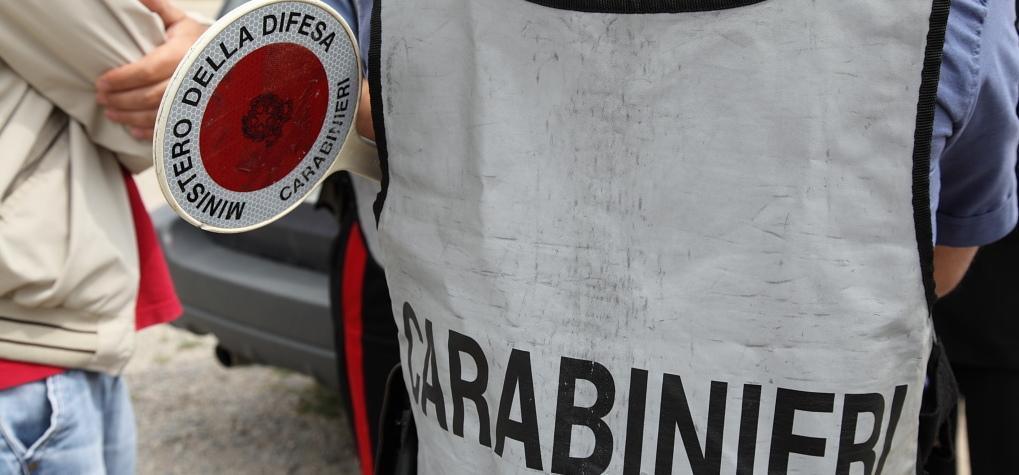 In fuga rischia di investire i carabinieri 