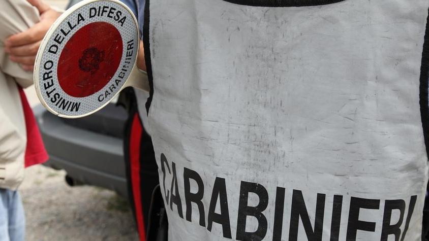In fuga rischia di investire i carabinieri 