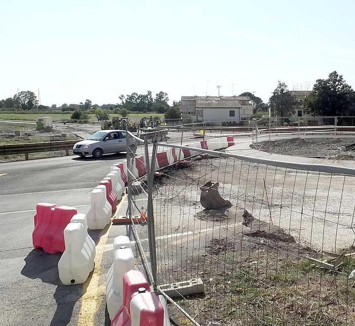 Un cantiere stradale a San Giuliano