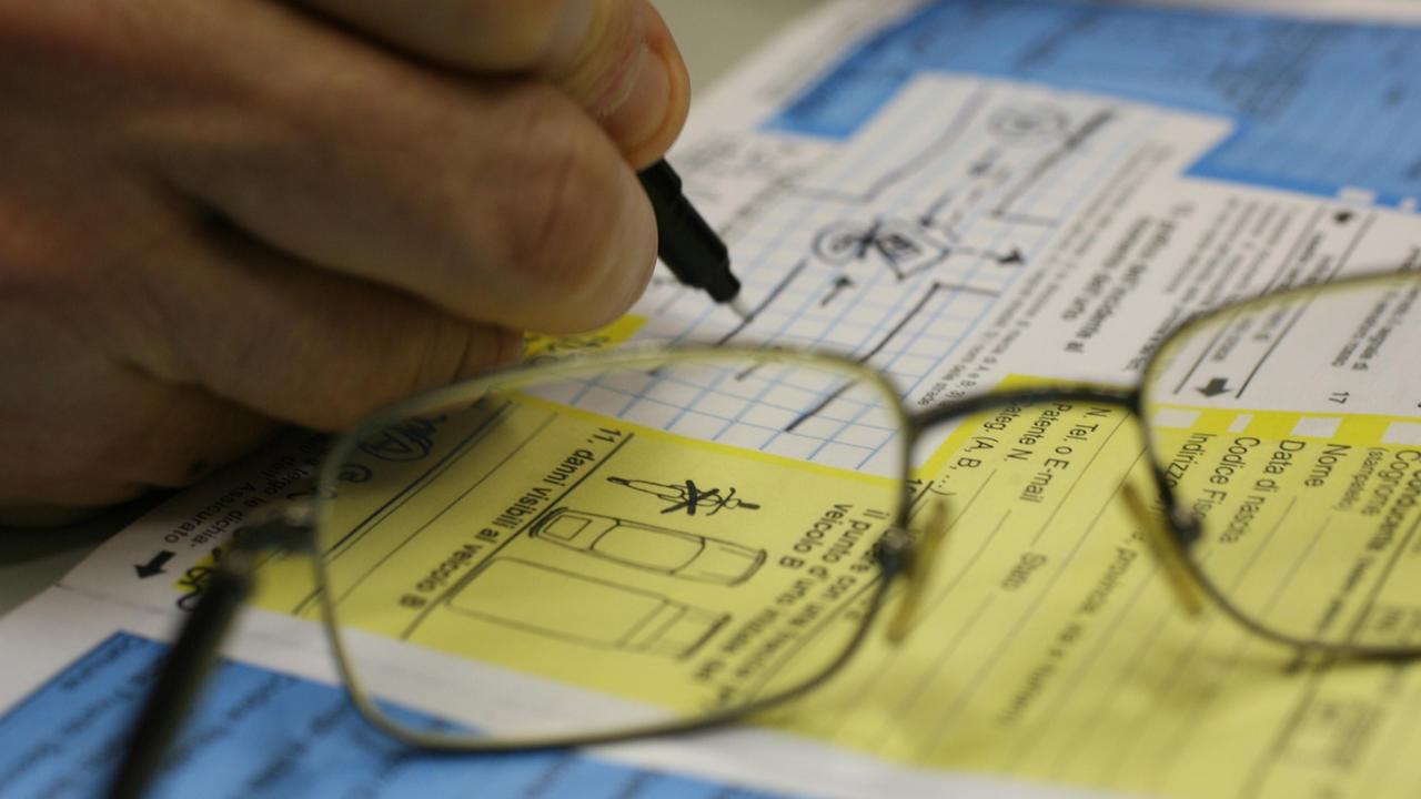 Stangata per quattromila automobilisti: assicurazione più cara e niente Rc familiare
