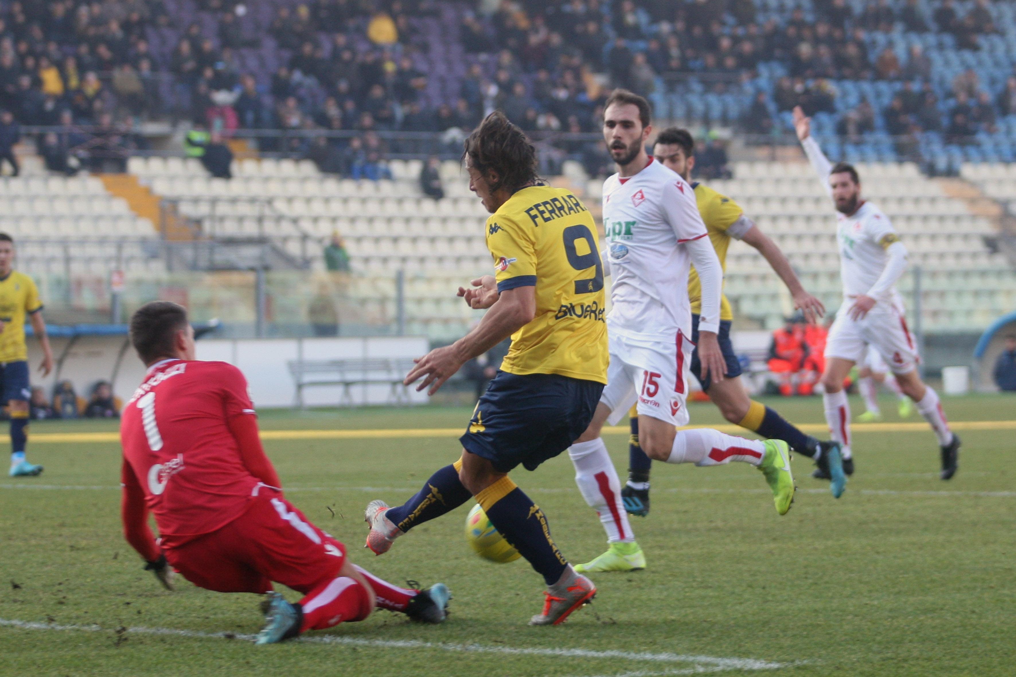 Ingenuità di Davì, il Modena in 10 ferma il Piacenza 