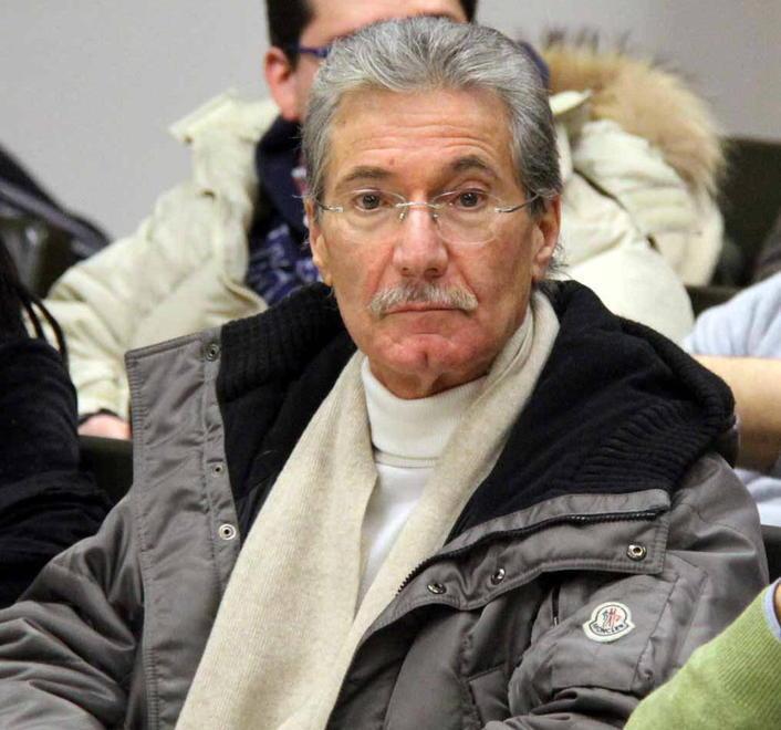 Ad Avenza poca gente, i saldi non decollano 