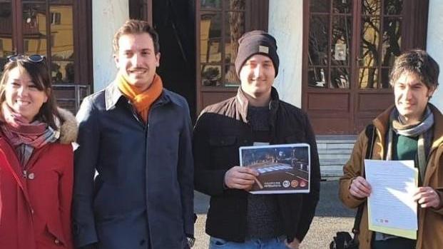 Raccolte 150 firme per rendere più sicura la viabilità a Vallecchia