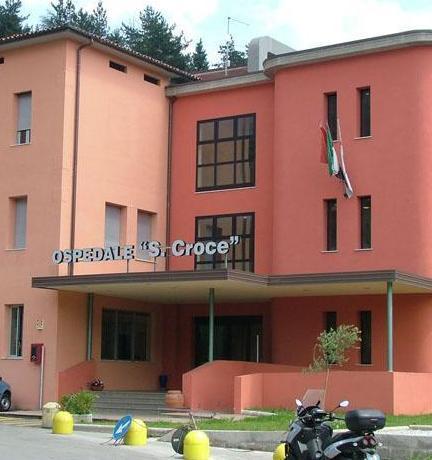 Ospedale Santa Croce «Il personale è poco e i disagi sono molti» 