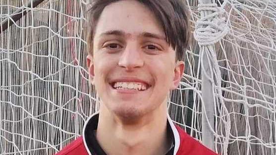 Faceva scherma, debutta e segna 2 gol in prima squadra