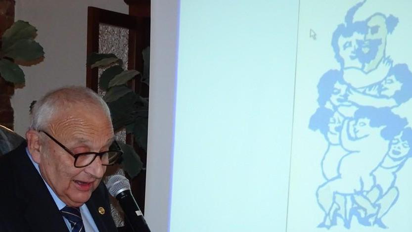 Il professor Piscini parla al Rotary di Mino Maccari