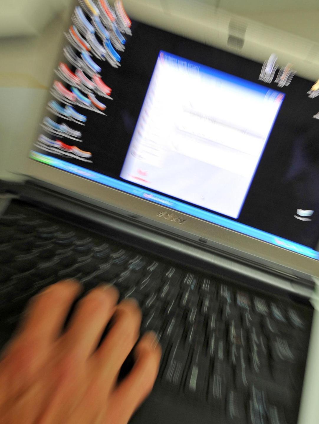 Frode on line a una concessionaria: denunciati 