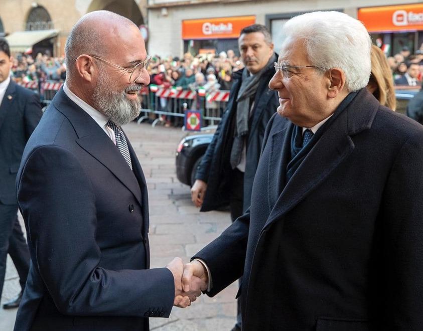 Regionali/ Parma. Bonaccini con Mattarella: «Dall’oscurantismo ci può salvare la cultura» 
