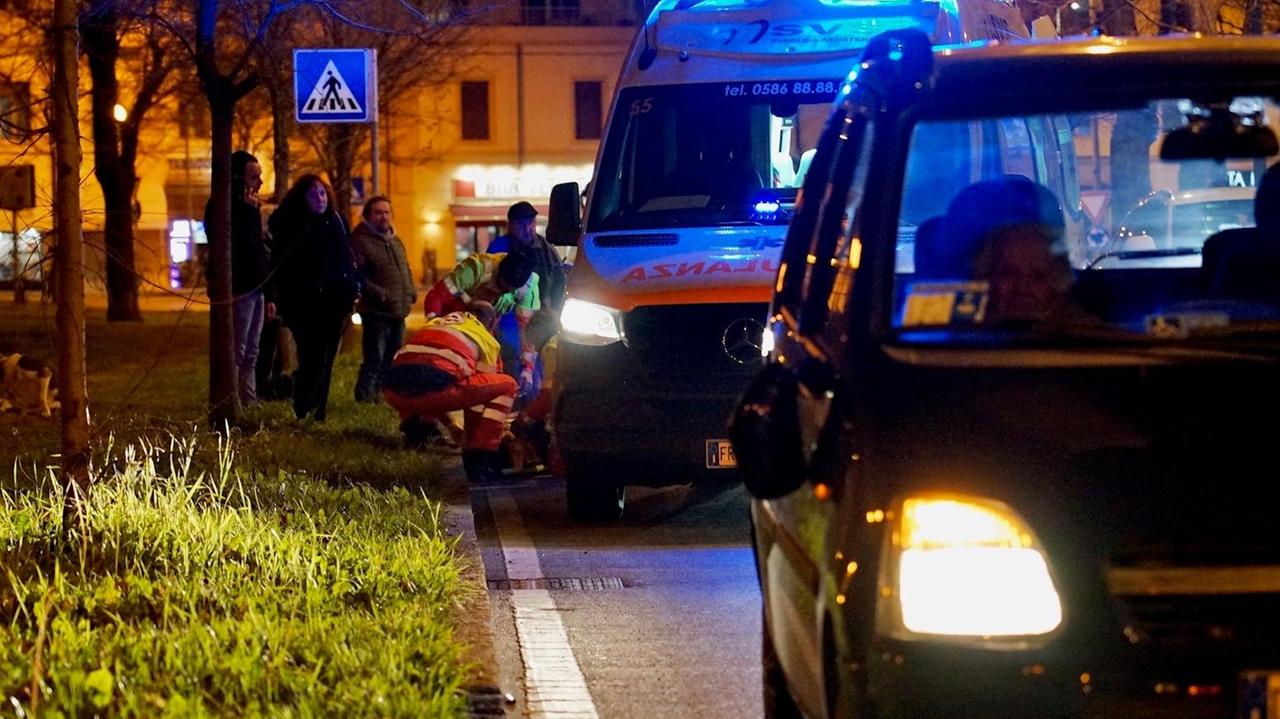 L'incidente in piazza Mazzini (foto Dario Marzi)
