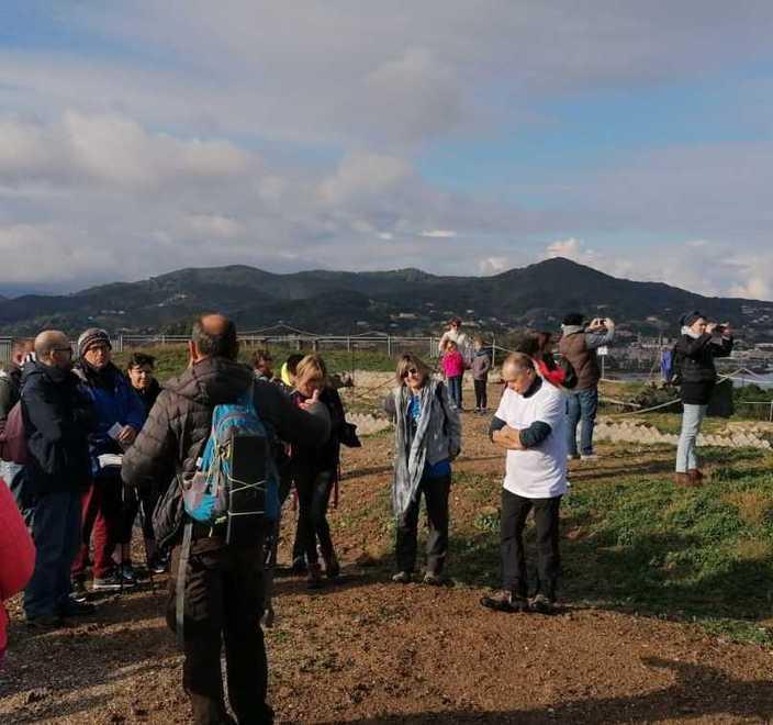 In tanti alla camminata in rada con Diversamente Sani 