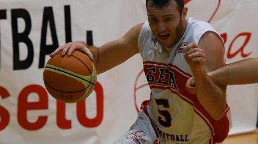 Gea annienta Pontedera Perin superstar: 40 punti