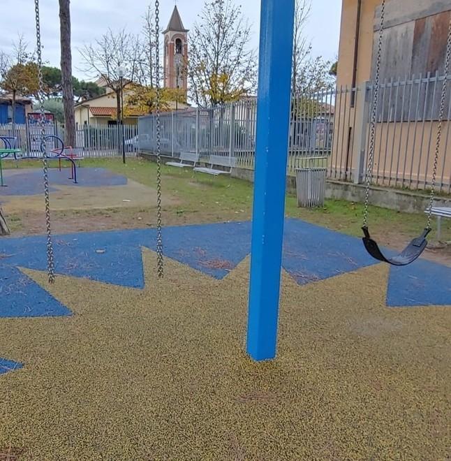Parco giochi di Tonfano poco adatto ai bambini