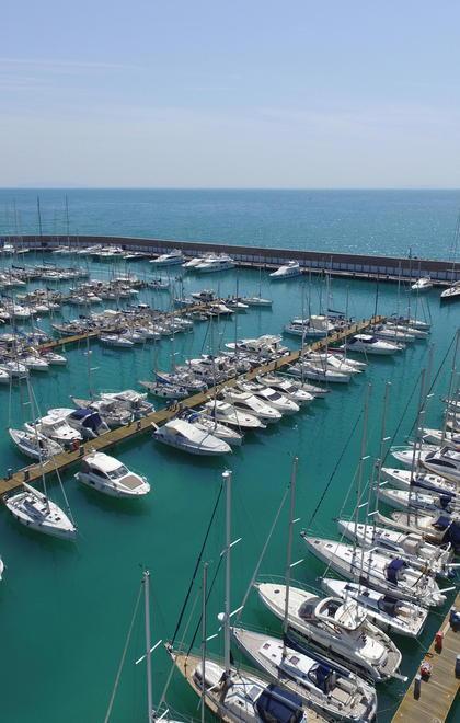 Cala de’ Medici nel “Marine”